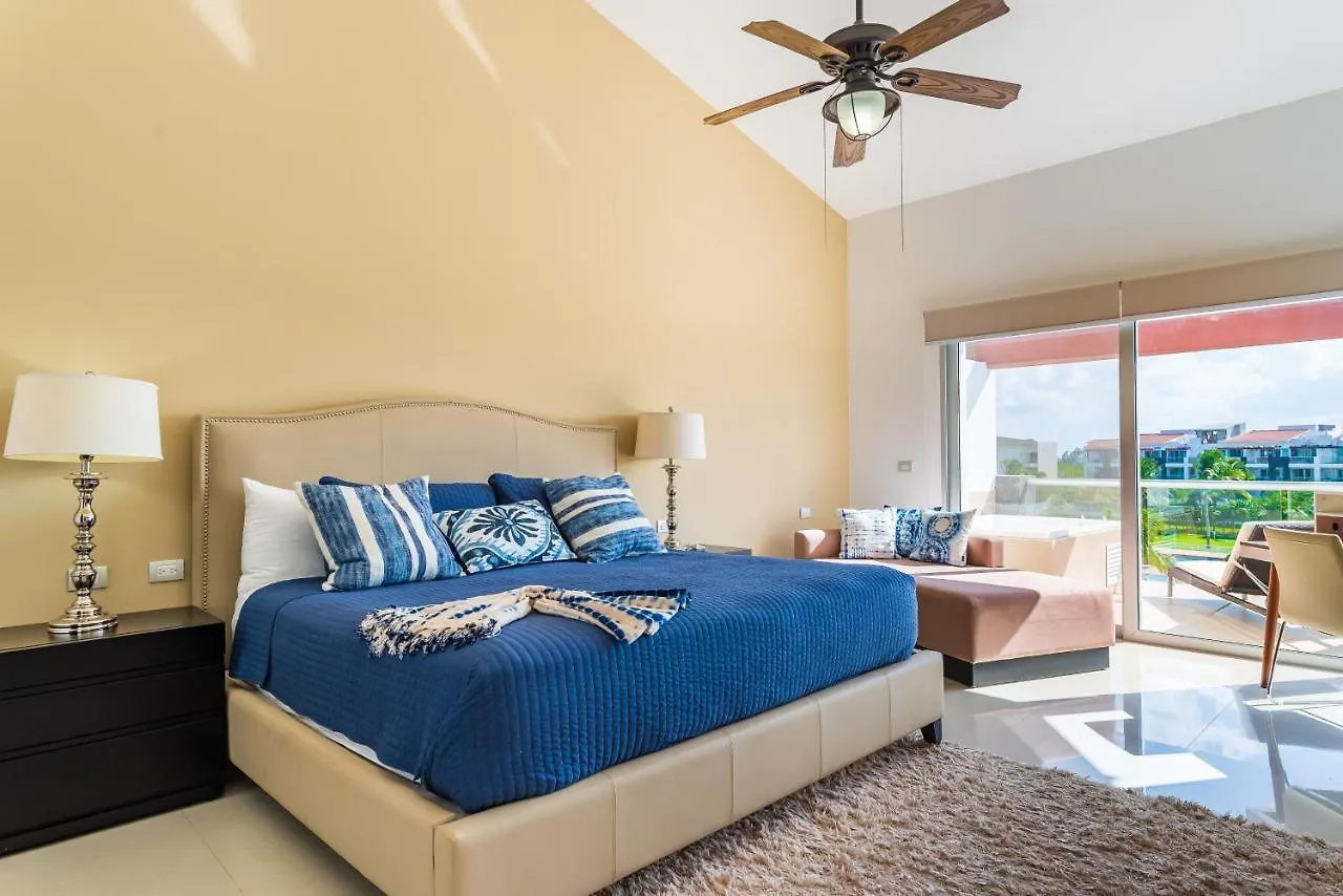Casa Marbella Ocean View Penthouse Apts Плая-дель-Кармен